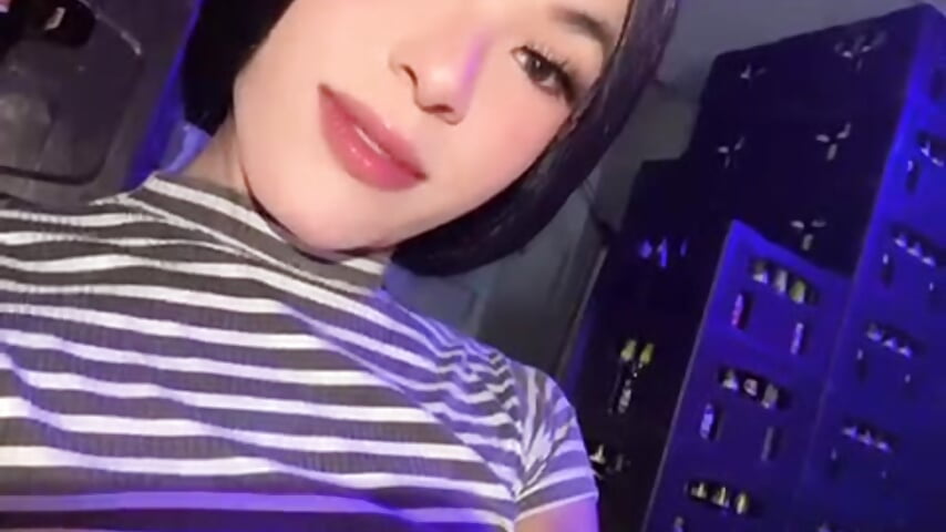 😅 - video od modelky/modela Amira_Ember