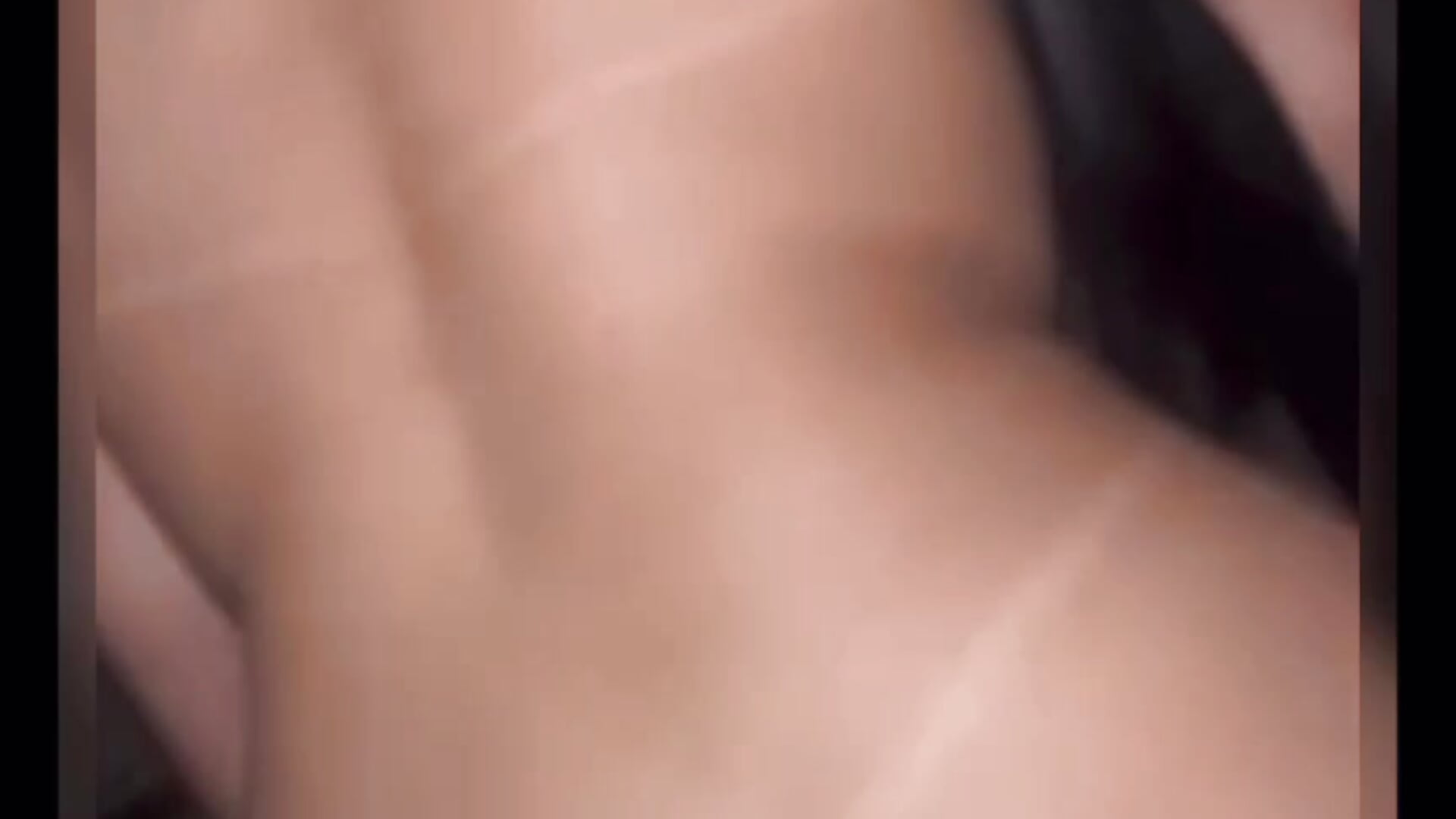 Rebolando - vídeo de Luanaapertadinha modelo de câmara