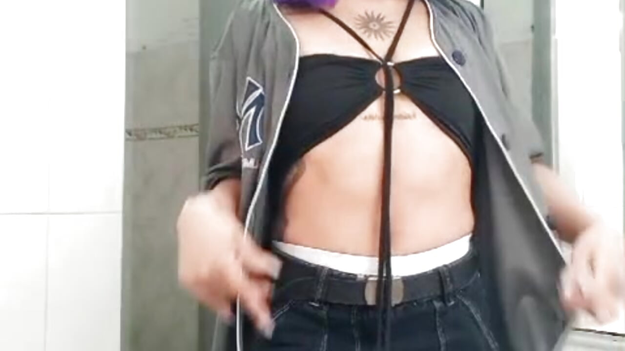 WhatsApp Video 2025-08-26 at 5,07,47 PM - video by cloemorwen cam model