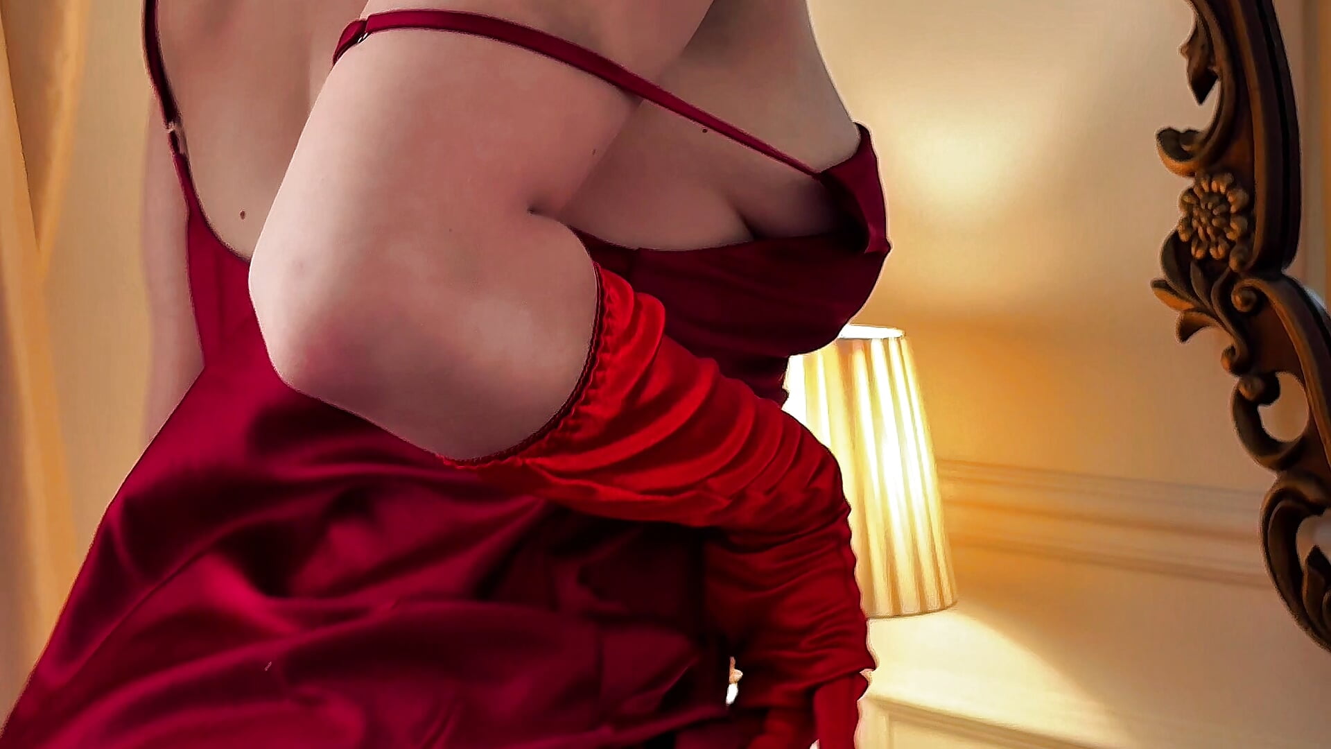 YOUR RED LADY SATISFAED - video của người mẫu cam SugarDanger