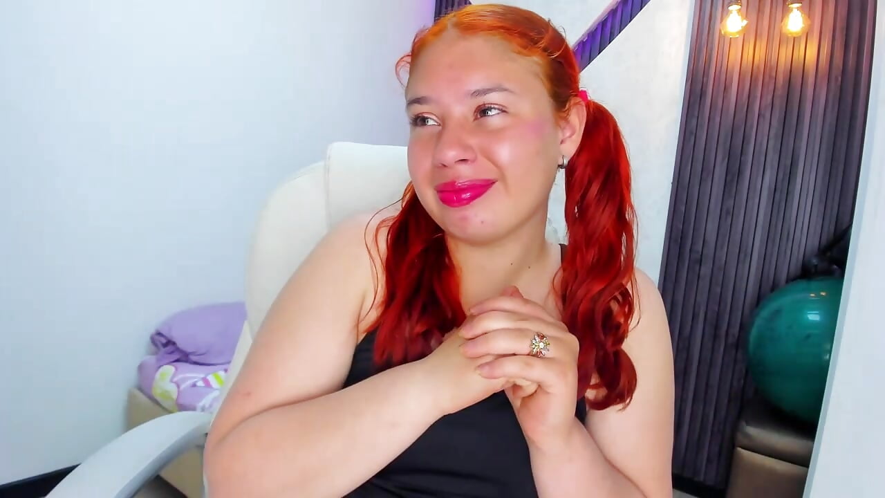 :) - video by roxana_santini cam model