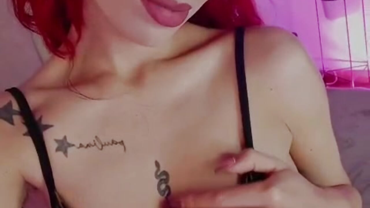 red🔥🔥 - video oleh model kamera FranchescaVeleska