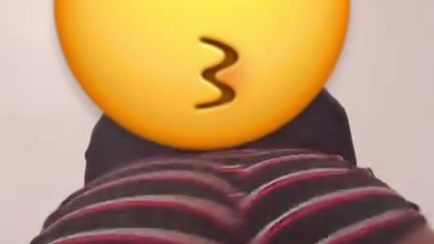 I can control this ass make it move like 💦