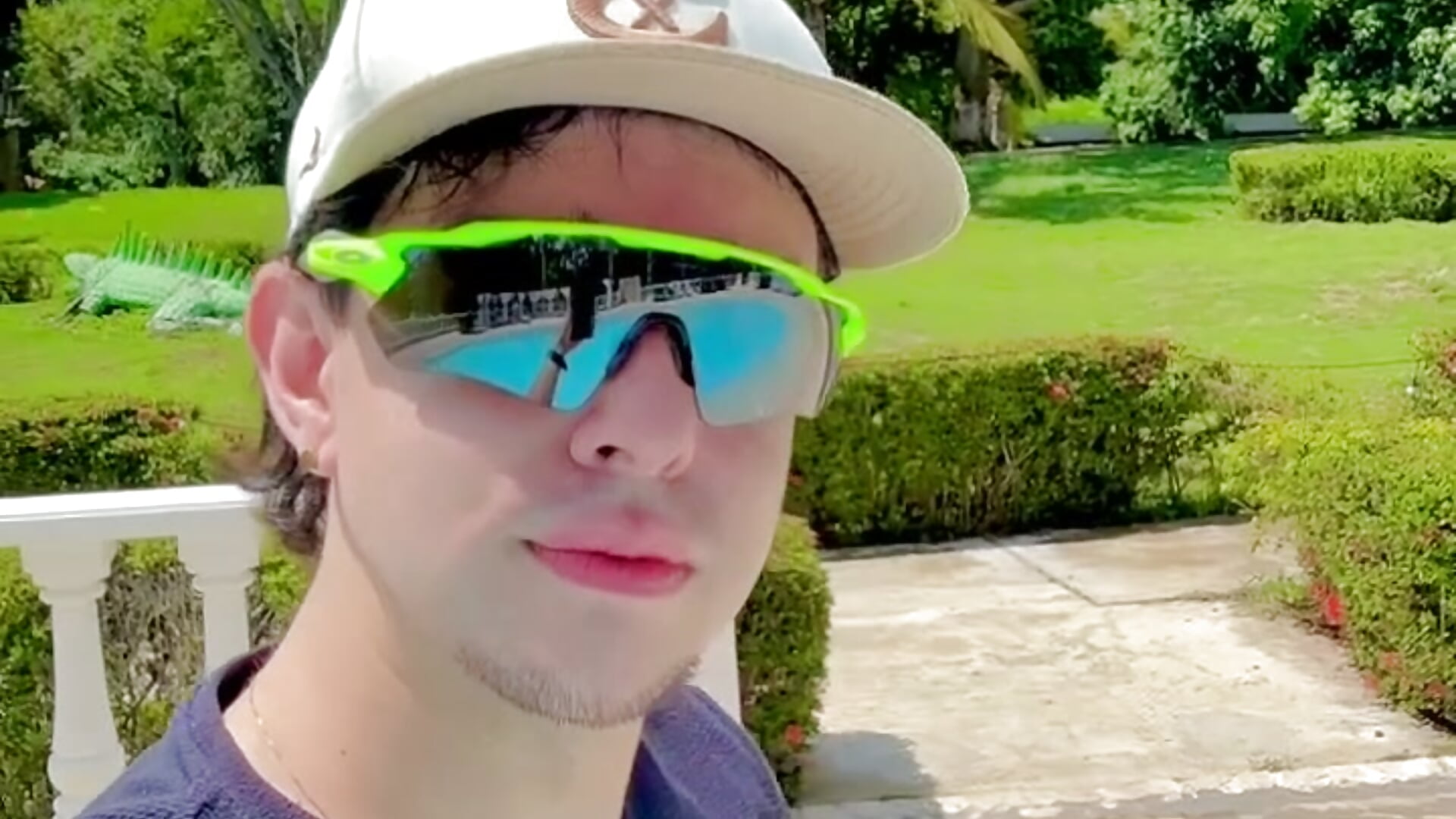 ☀️ - video by Jaguer2213 cam model