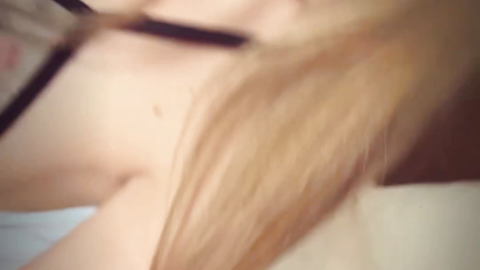 💋 - video by LunarAngel_ cam model