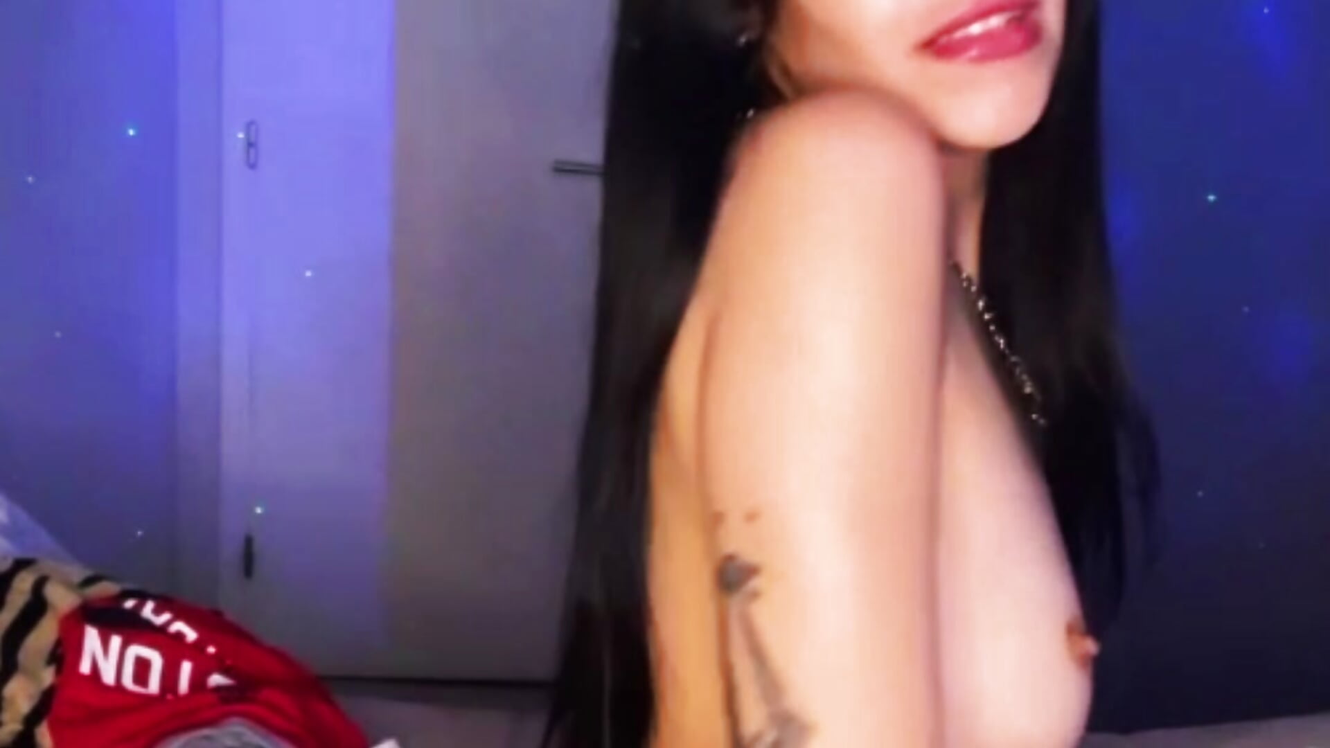 IARA STONE ON FIRE - video by IaraStone cam model