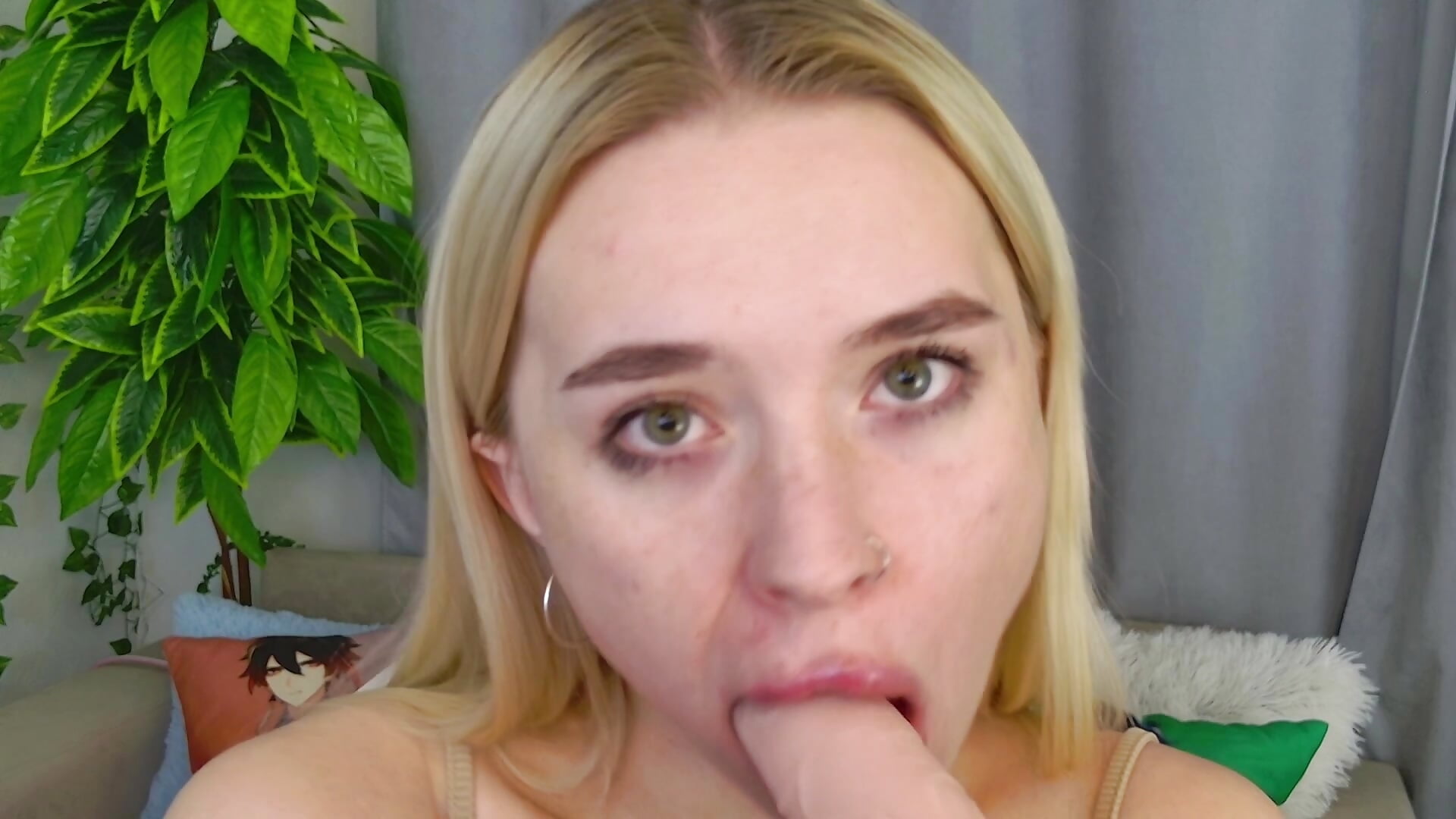 blowjob with my eyes😛 - video by RachelColon cam model