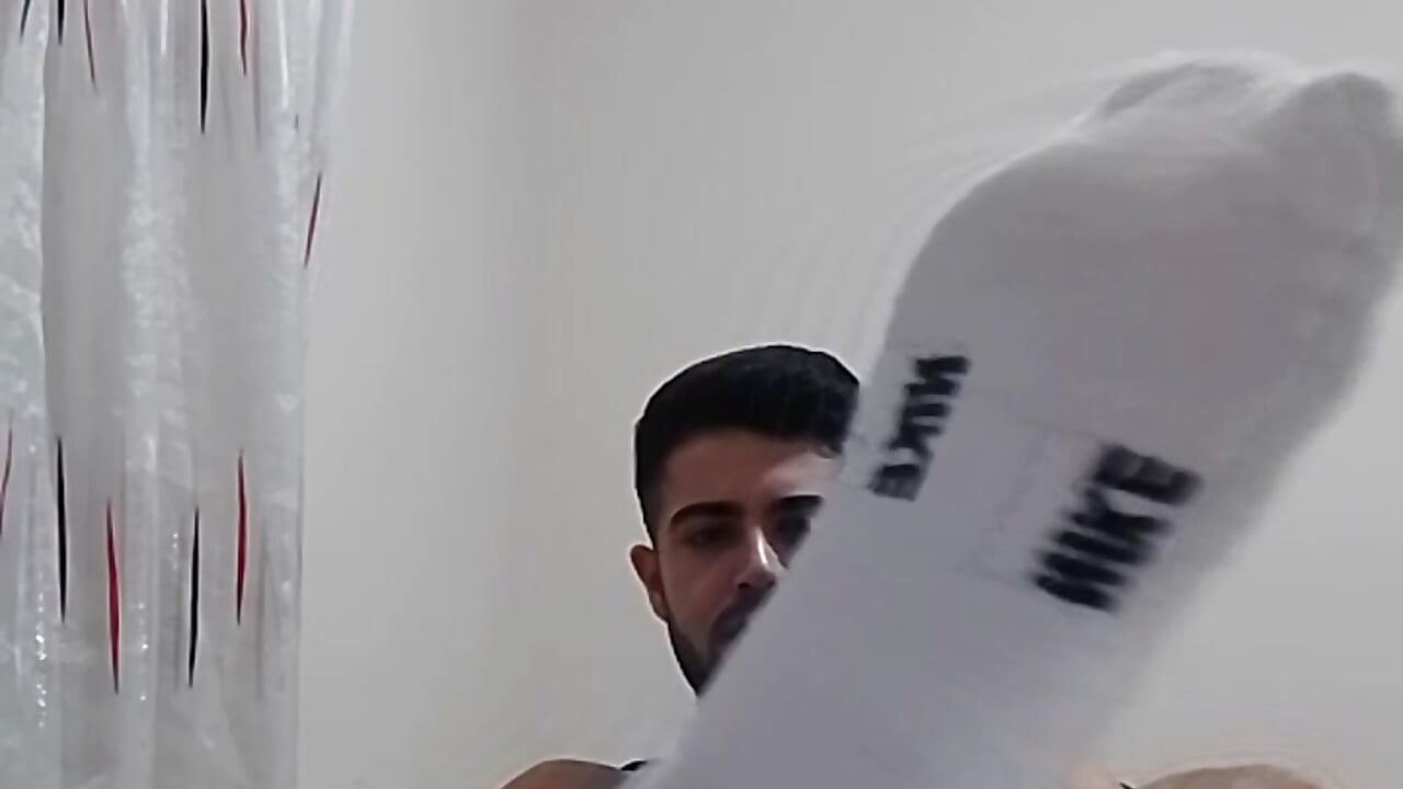 🧦💪💦 - video by whitedevil999 cam model