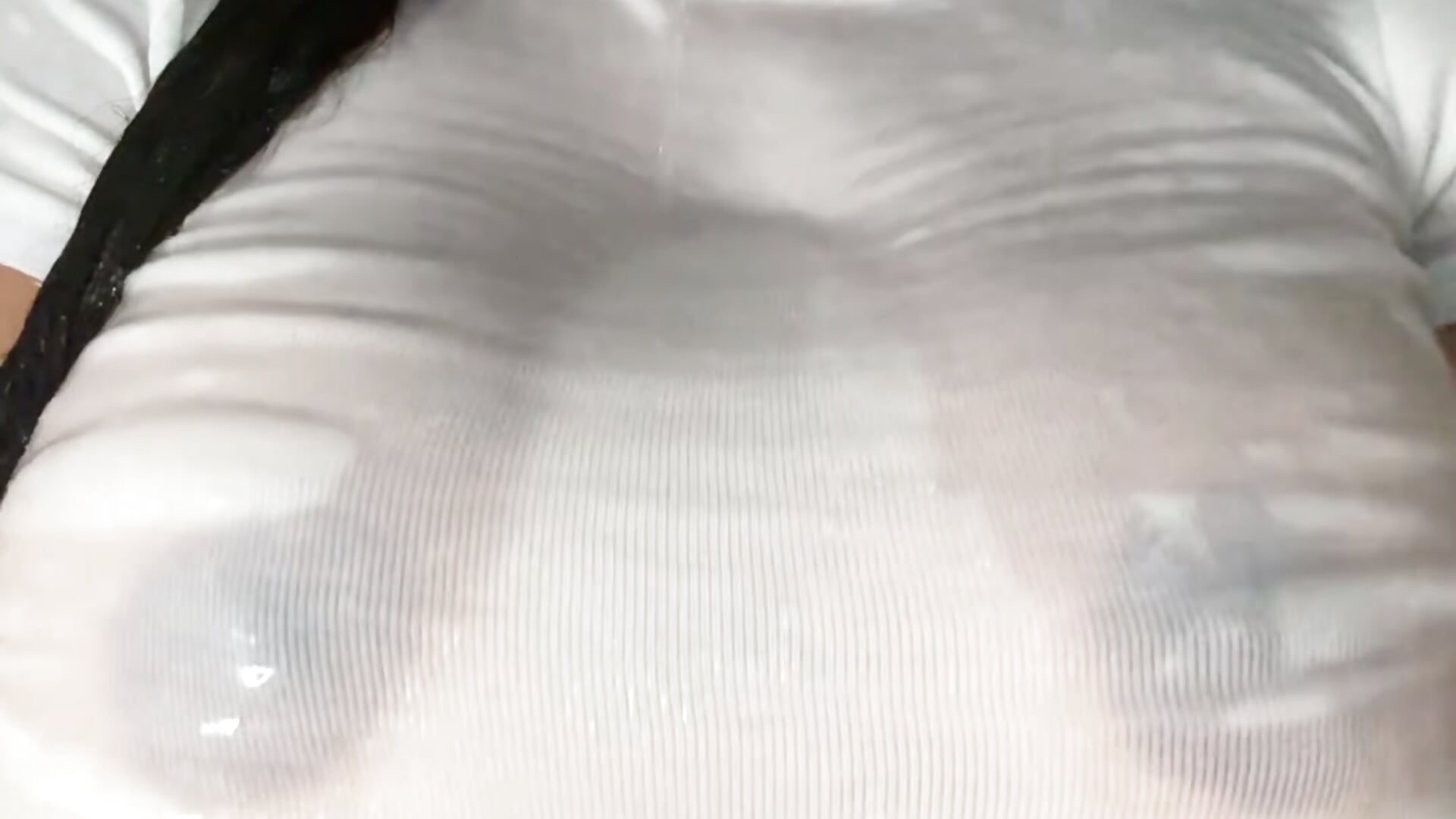 FLEX TITS IN WET T-SHIRT TEASE - video by Risky_Workouts cam model