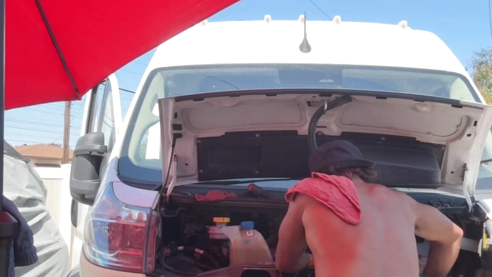 Your neighborhood mechanic slut - video by yurmechonline cam model