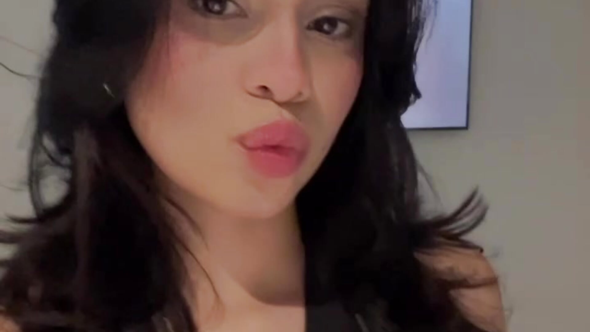 Peli negra 🖤 - video by Tana_Lux cam model