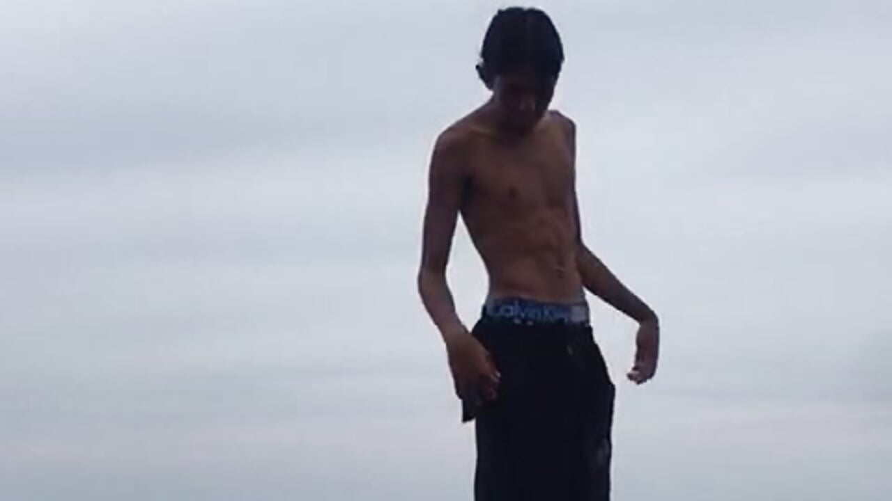 Beach 🏝🫠 - video by daniel_evans69 cam model