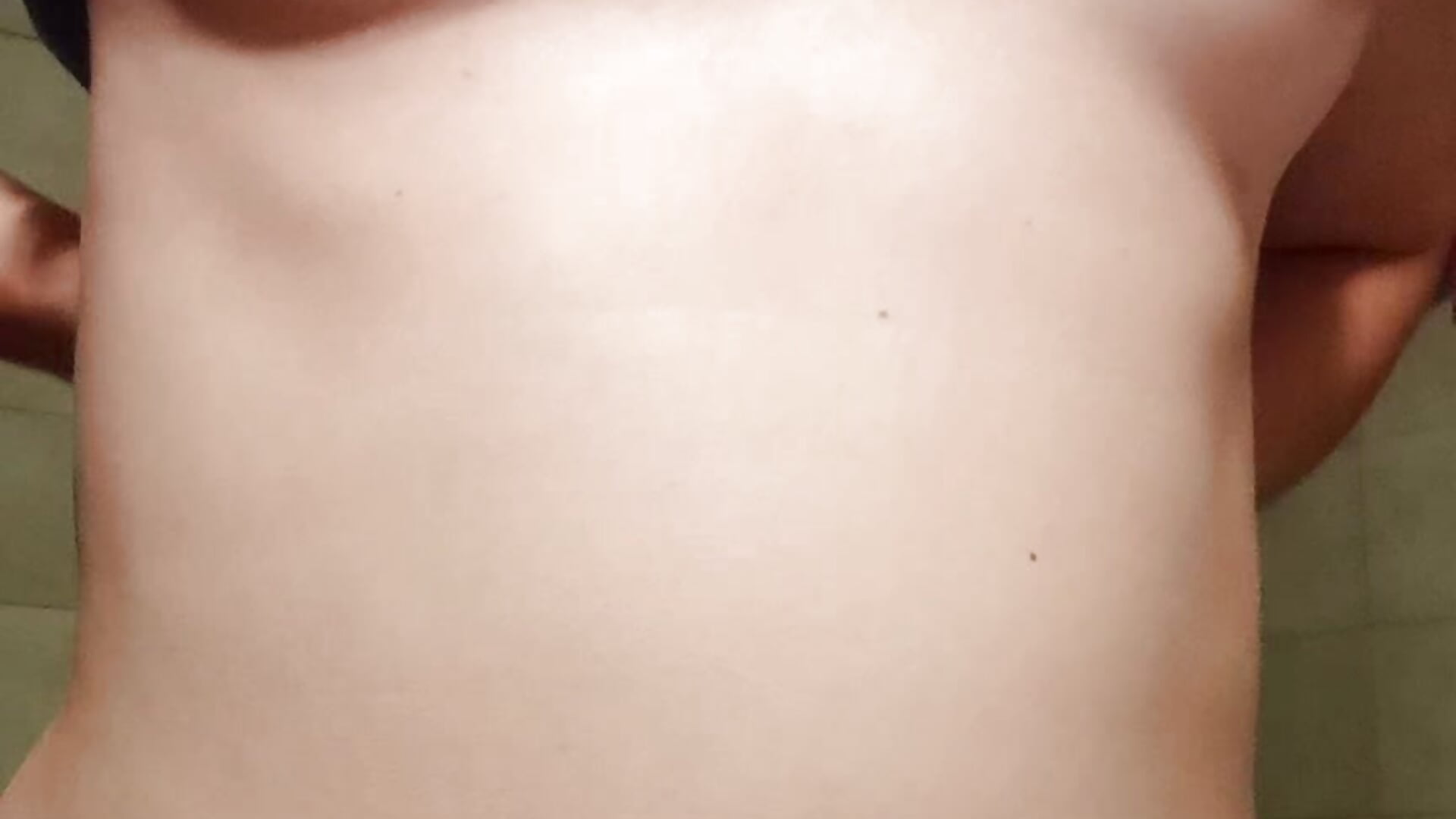 Deseando que me follen en el lavabo. - Video von Ebtessamcachonda Cam-Model