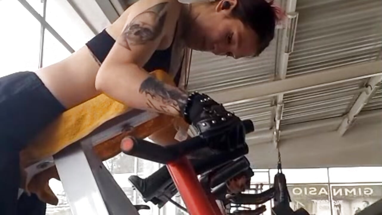 doing exercise hehe – video od webkamerové modelky freyjalodbrok