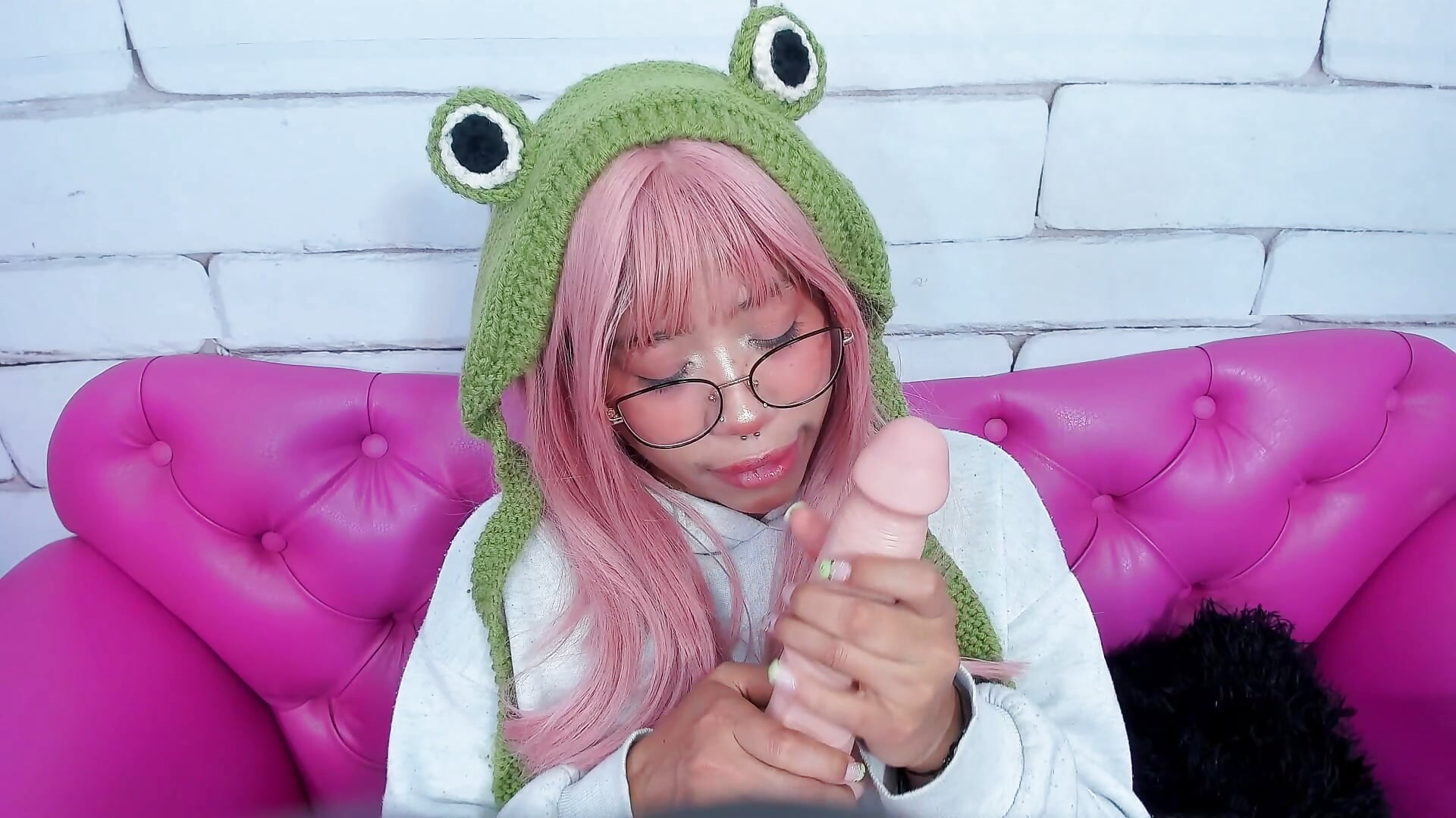 Can we play together?😈😵🥺 - video by SafiroAgataaa cam model