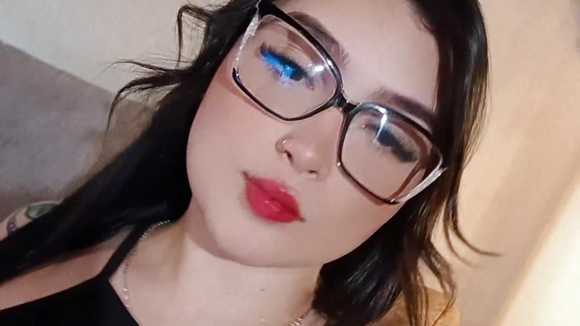 1000193632 - βίντεο μοντέλου Emily_Reyna