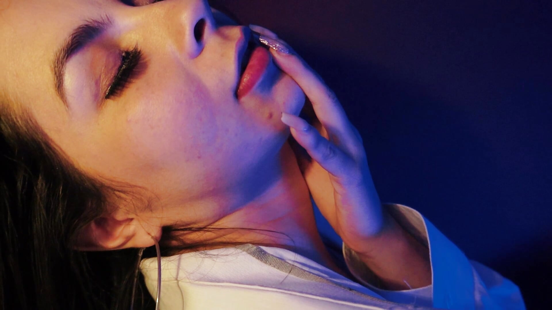 All my body for you🥹💓 - video by AnniEsstone cam model