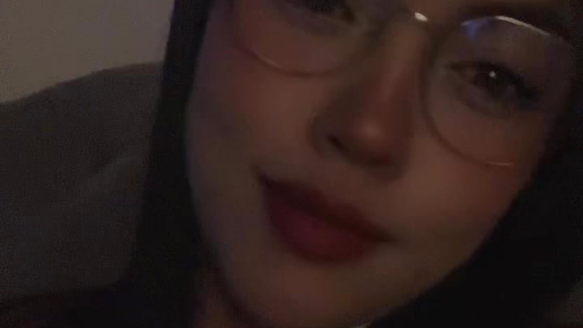 a612a93ce92b40eda9d360cc78ca559e - video by emilylope cam model