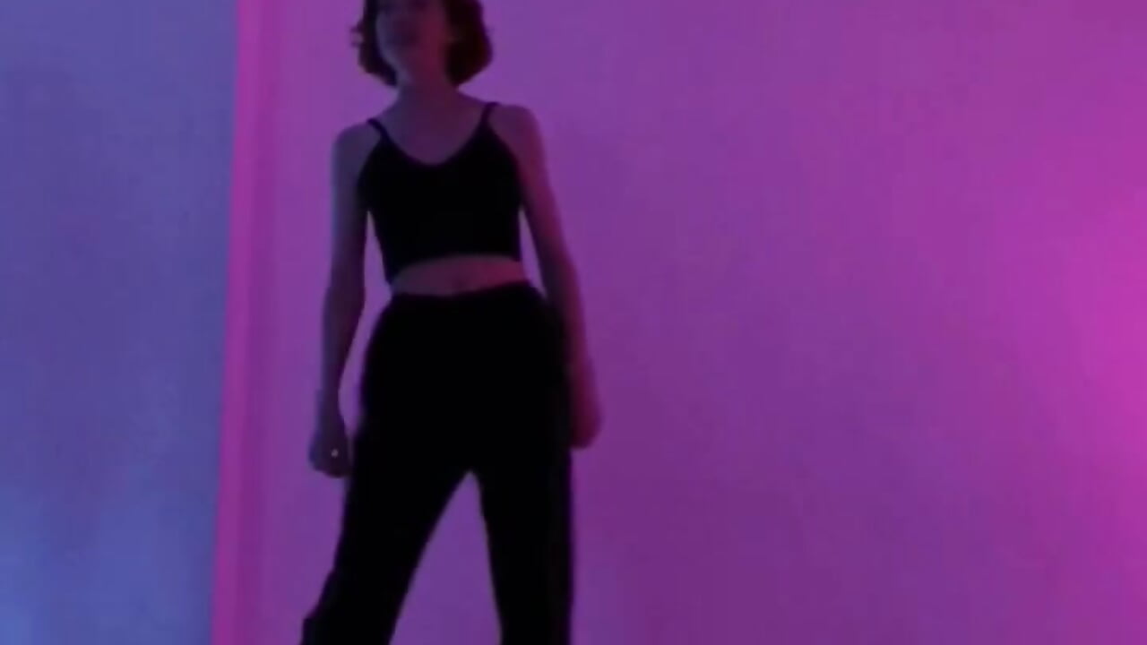 My FIRST dance lesson - video by JuanaFriesz cam model