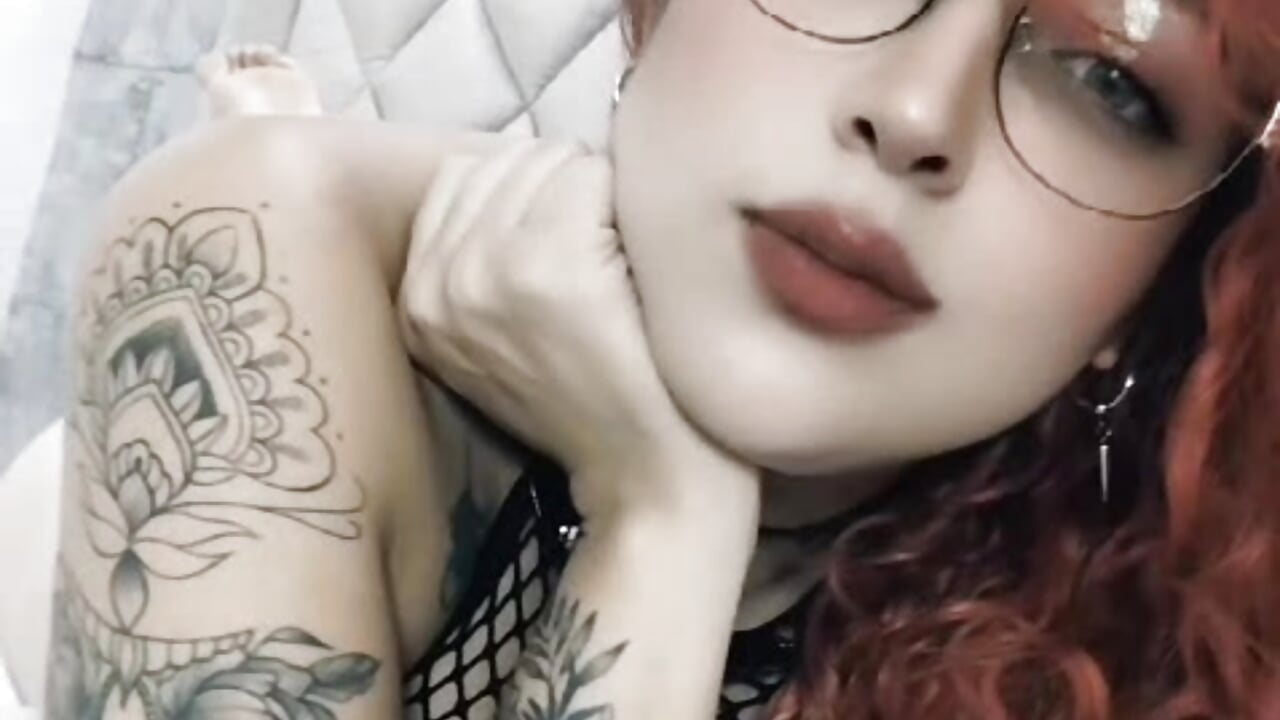 we go - video by RoxanneStorm_ cam model