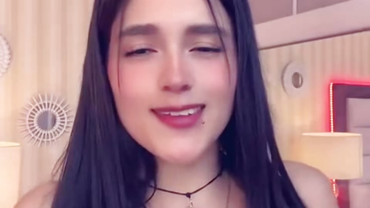 👽 - video by MiaTaylorSweet cam model