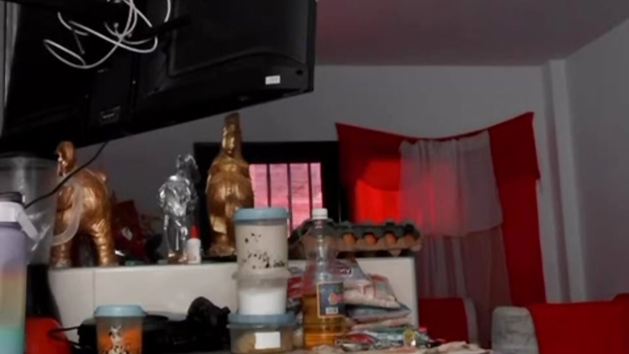 We cook together - video by calvin_soussaa cam model