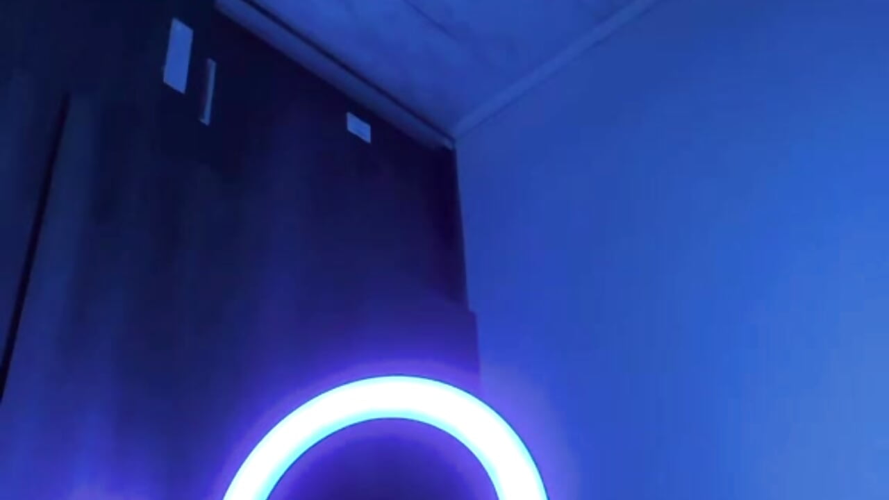 WhatsApp Video 2026-05-12 at 3,33,39 PM - vidéo du modèle de showcams Lucia_jane
