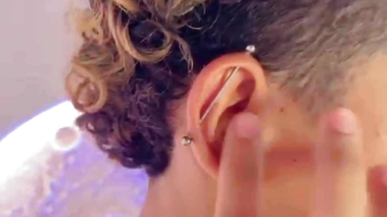 Piercing♥ - video by _Noah19 cam model