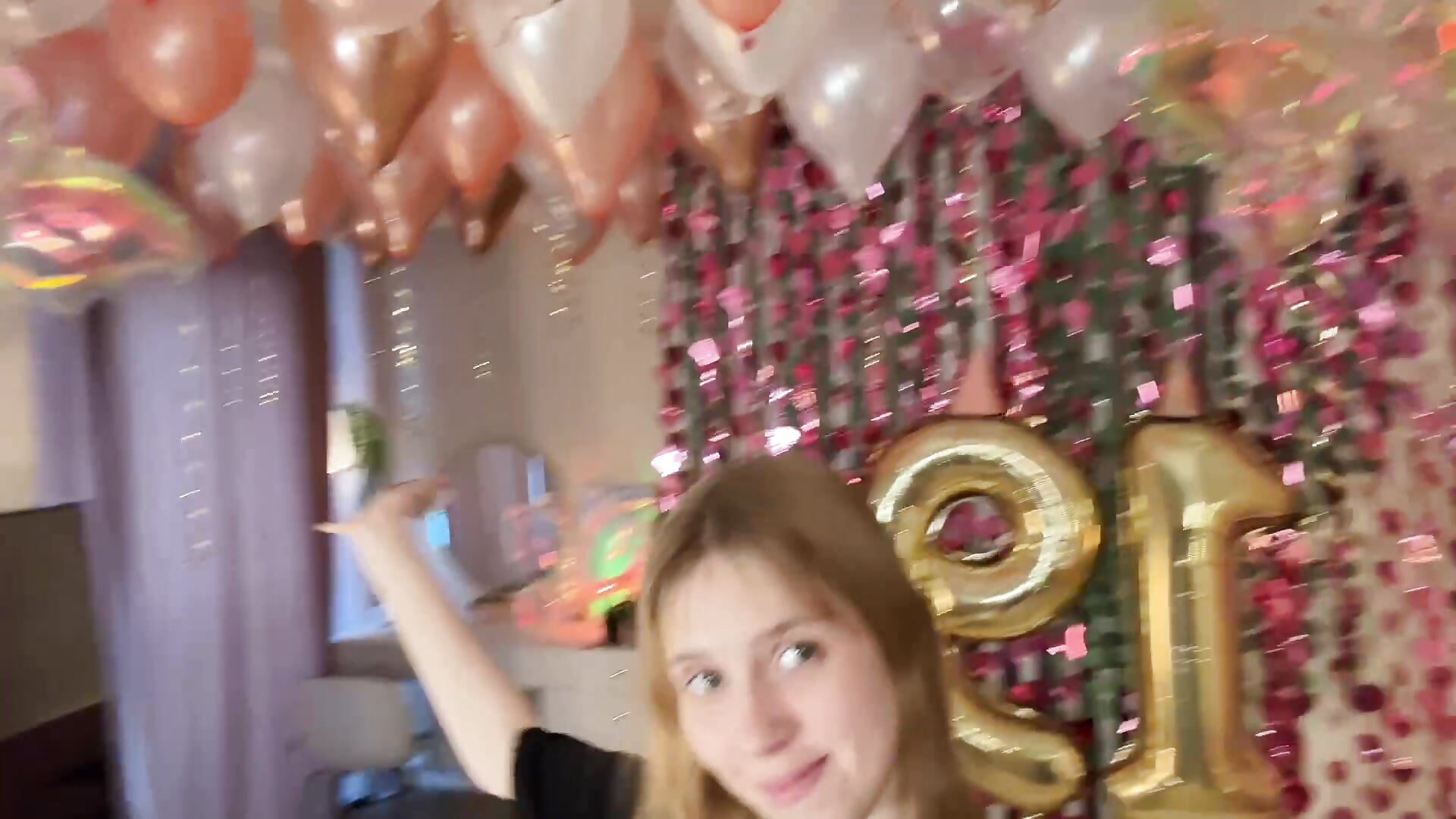 19th Birthday Bash! 🎂🥳 – видео вебкам-модели sofiapurex
