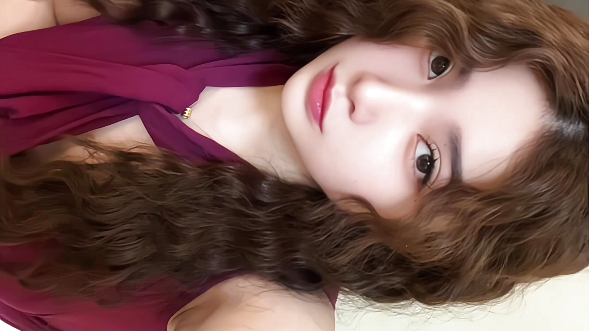 Purple has the most charm.紫色韵味
