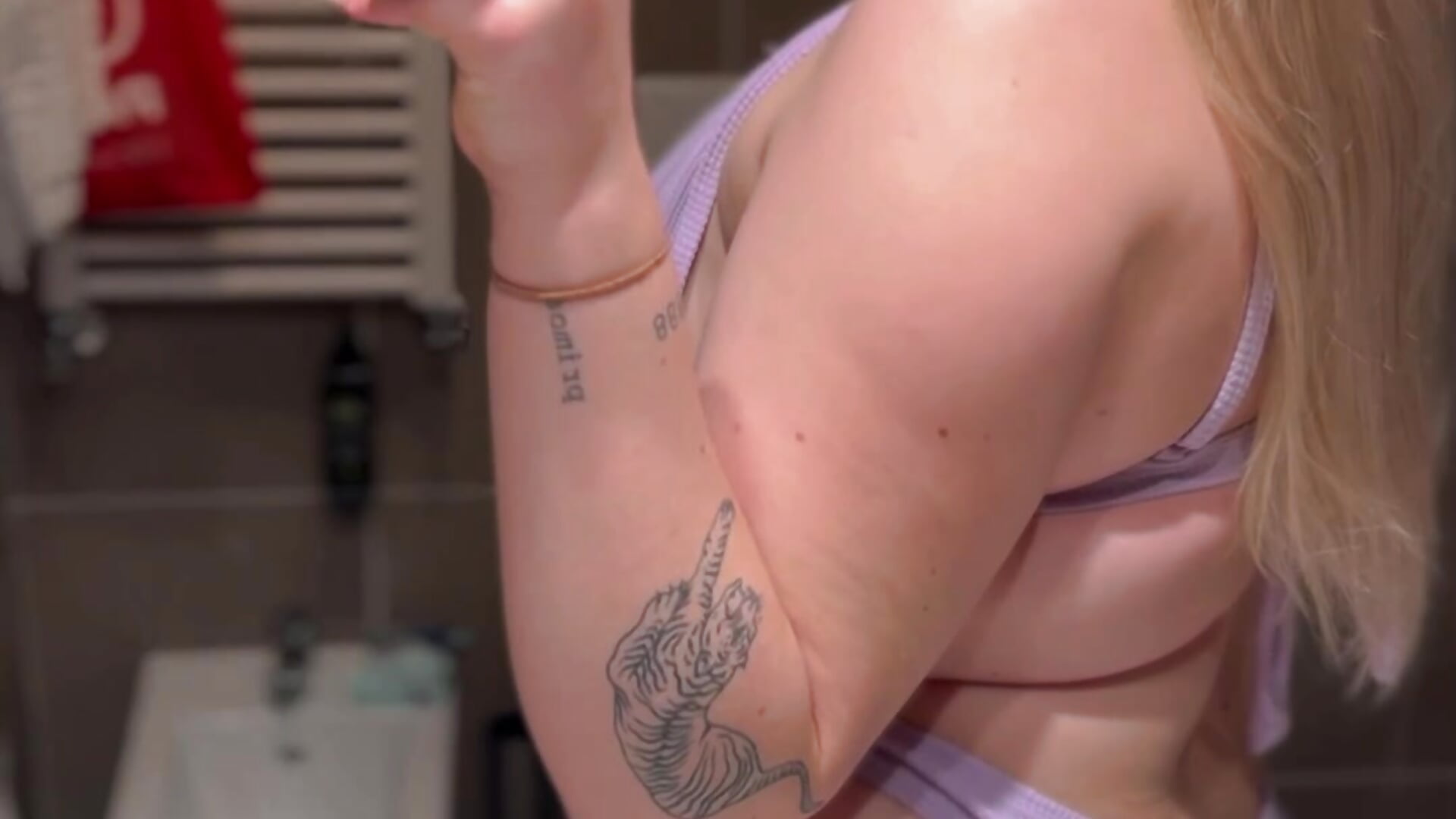 💜 — filmik ameliamiable, modela(-lki) na kamerkach