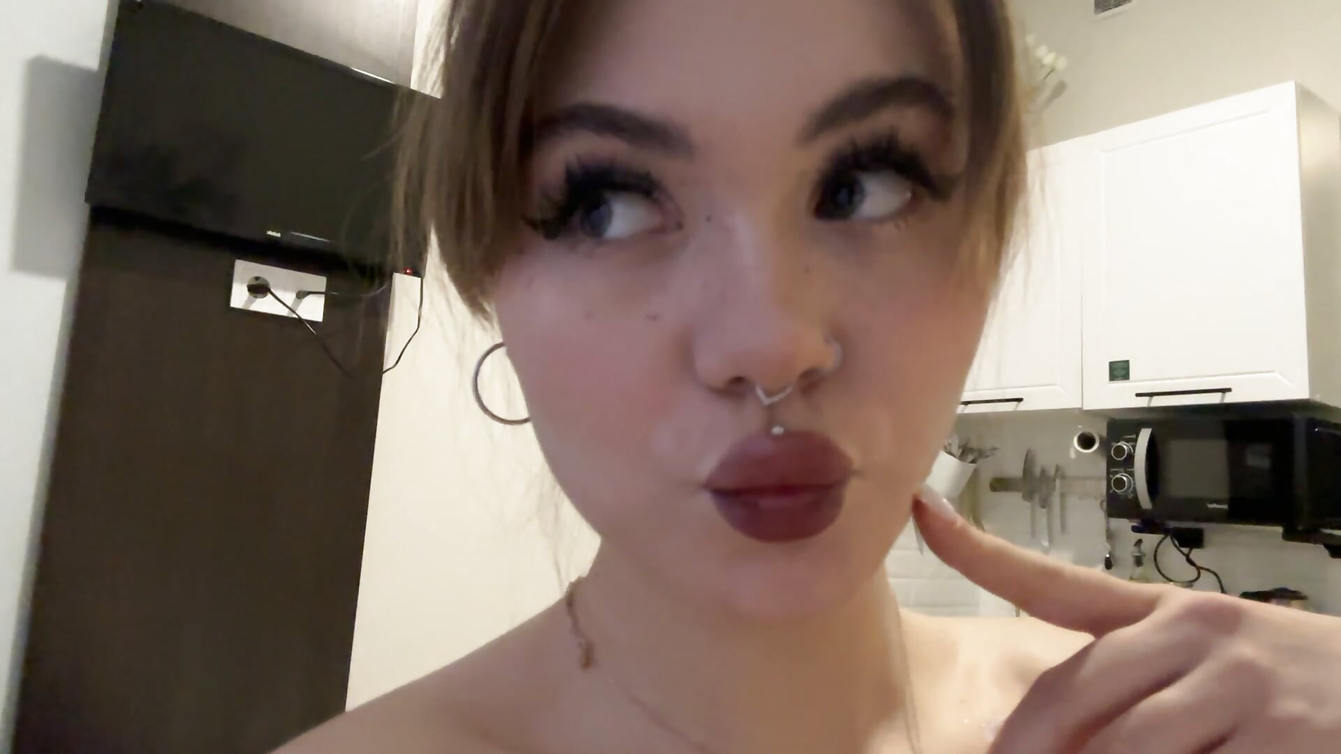 🥰 - video by LunaMillie cam model