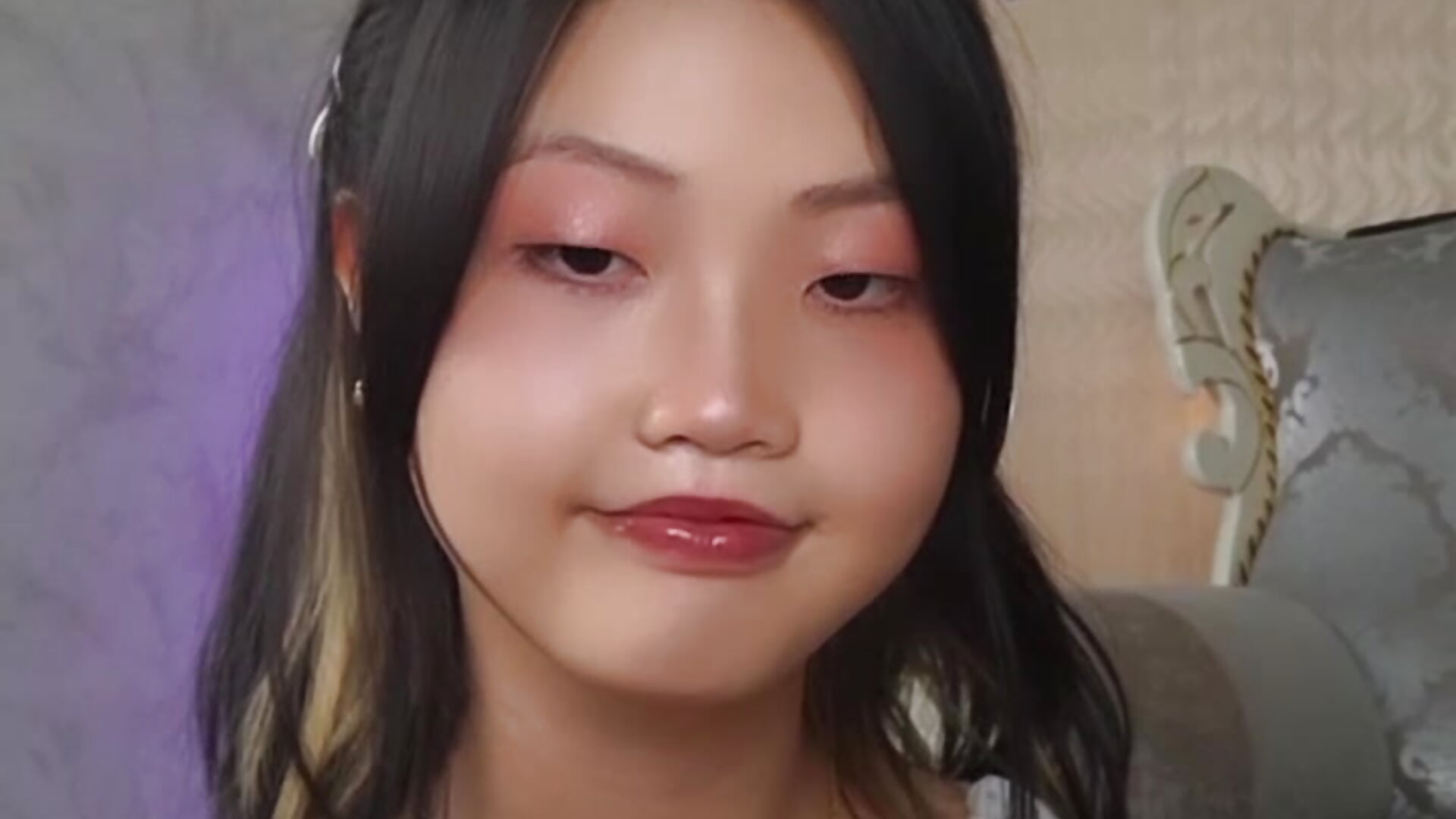 Me - video by HeenaYu cam model