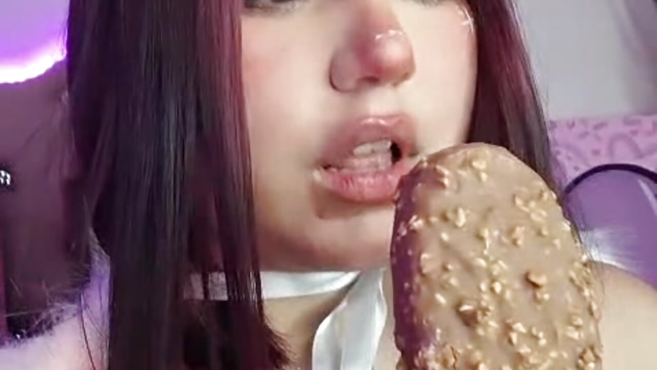 Be my ice cream. - video by sophiievv cam model