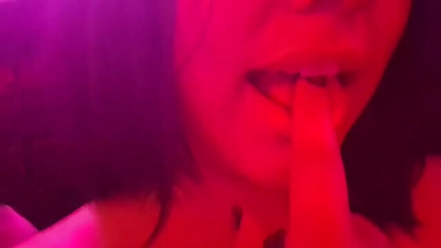 It's a shame you weren't there so I could have kissed you all night. – video af sophiievv cam-model