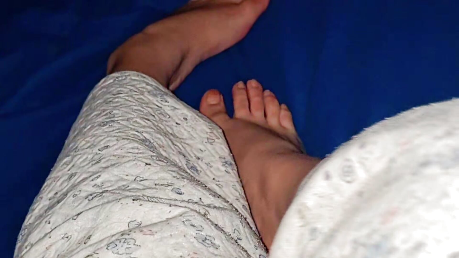 How I would love to writhe with pleasure in your body - video by sophiievv cam model