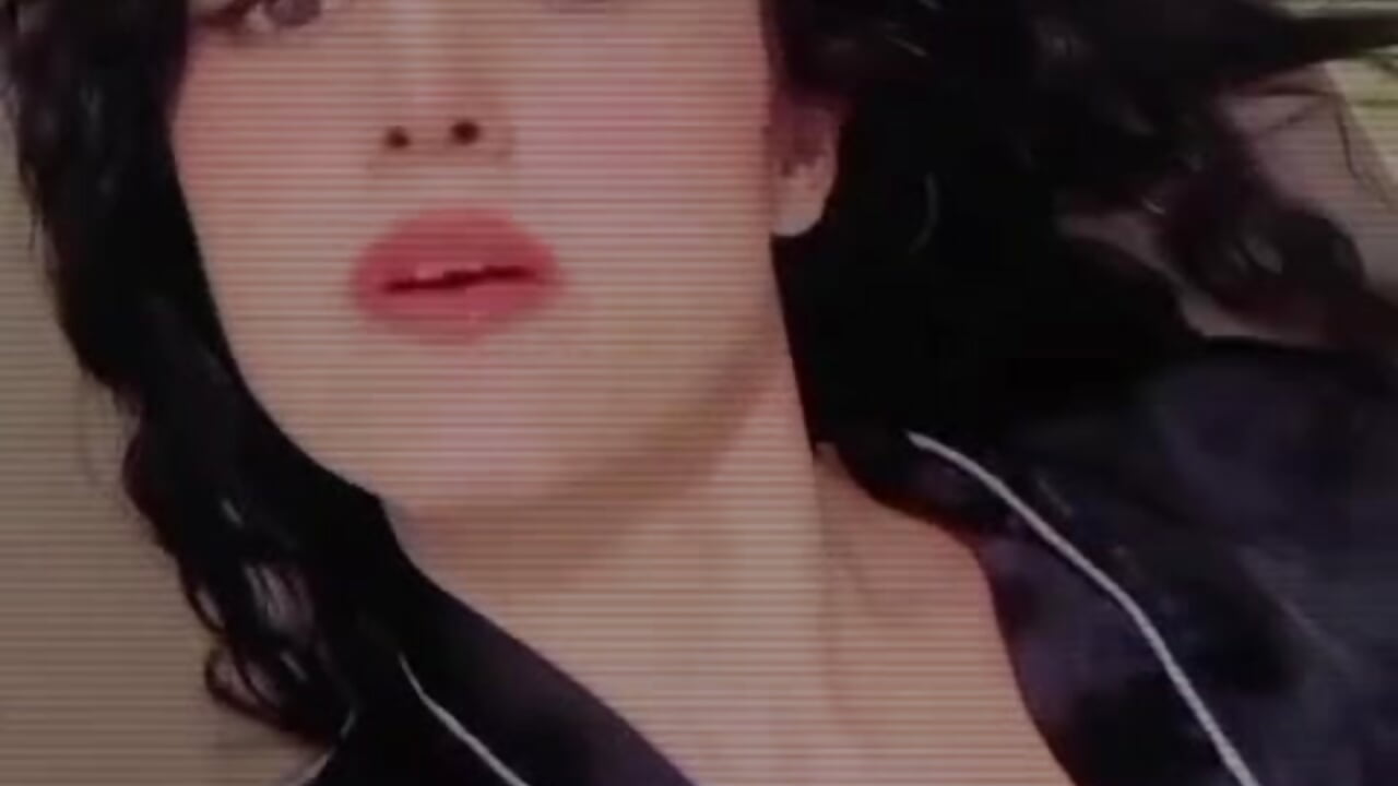 👄– emily_rz1 kameramodell videója