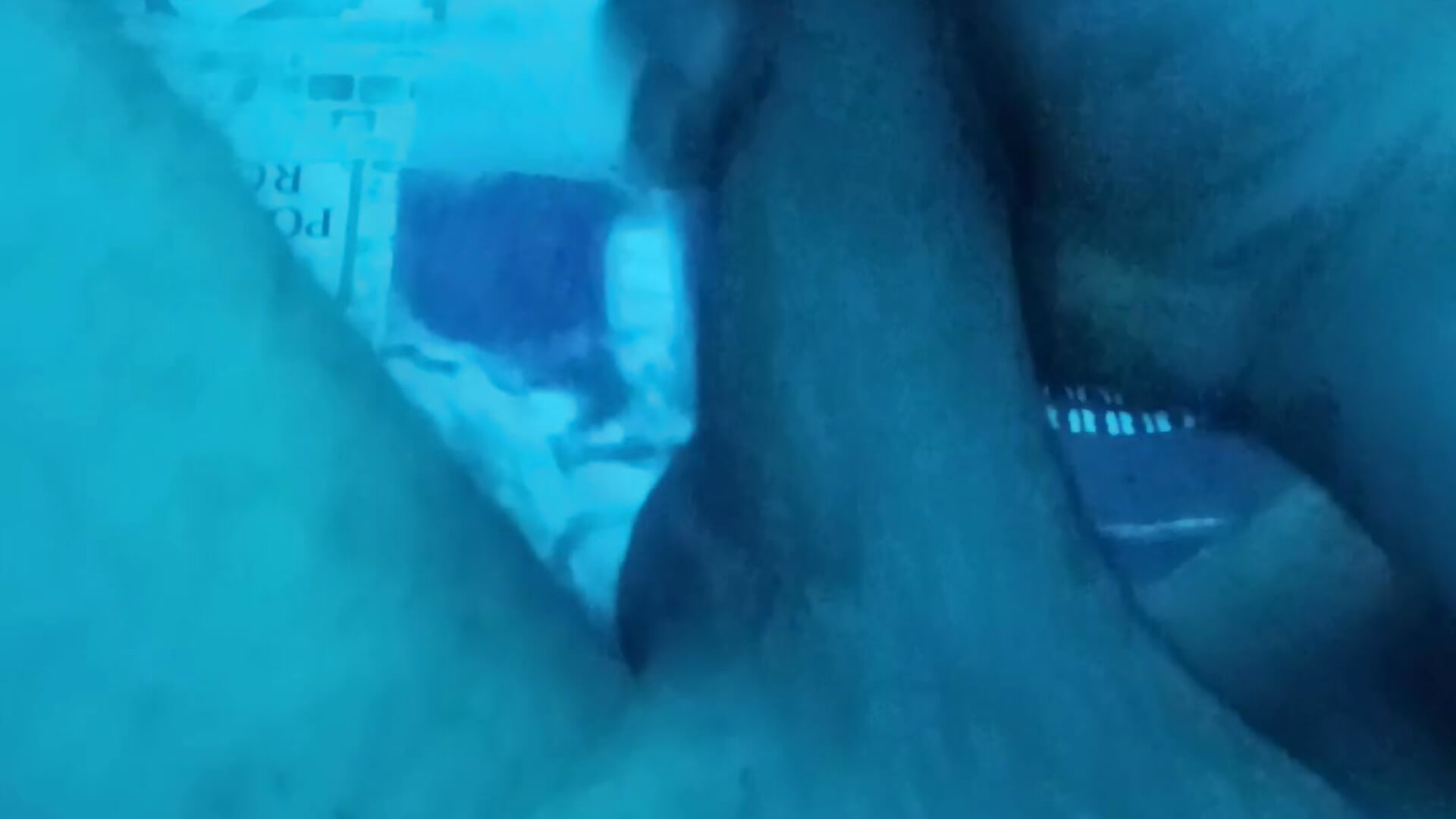 1000060575 - HotRolo 캠 모델의 동영상