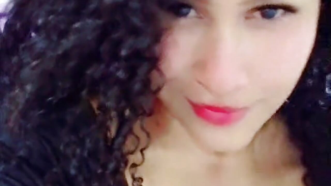 Coqueta 😍 - video by AYSHA_WATSON cam model