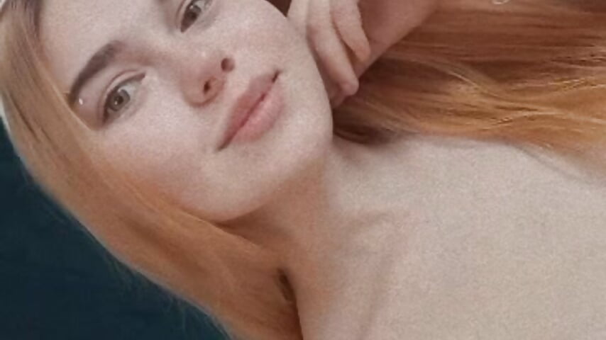 You want to watch me change? 💦🥵 - vidéo du modèle de showcams Evie_Vall