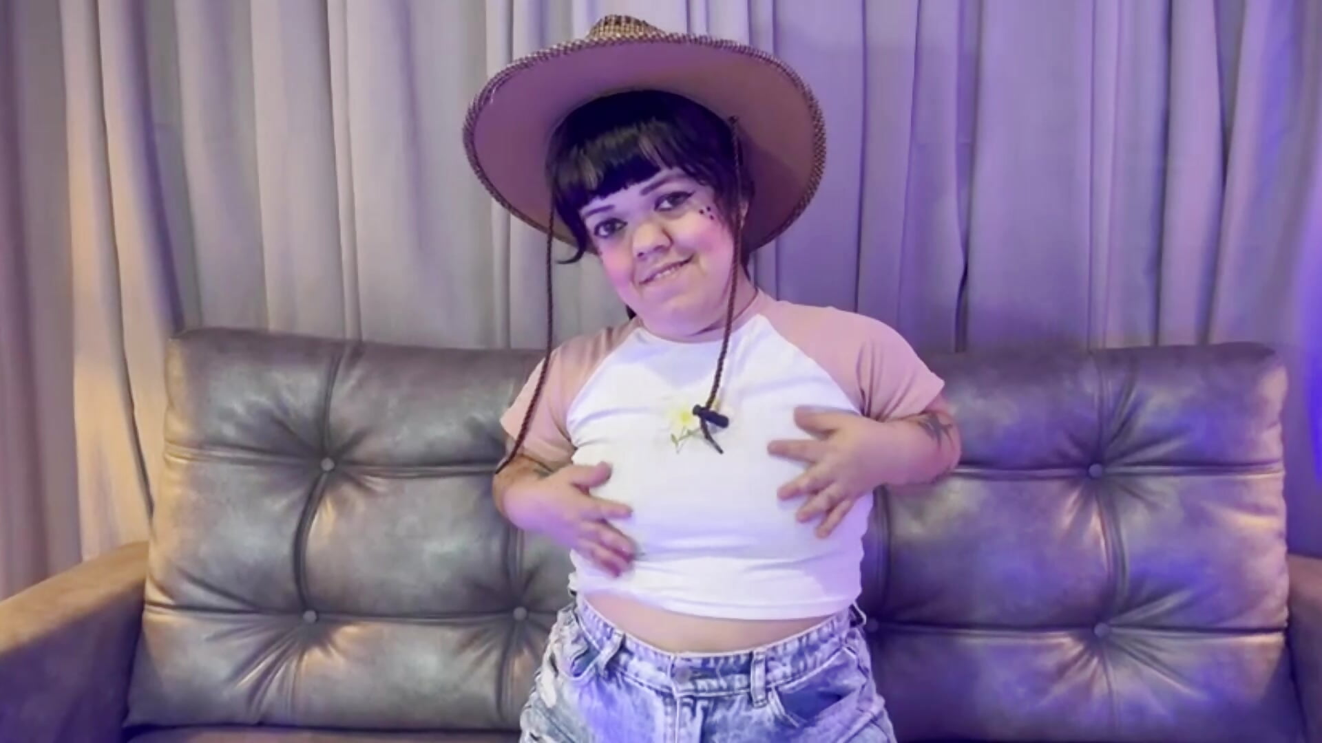 You cowgirl - Vídeo de PamelaBonnet_mml, modelo de vídeos