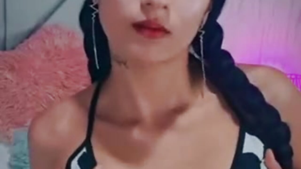 💗 - video by Nicolqueen_ cam model