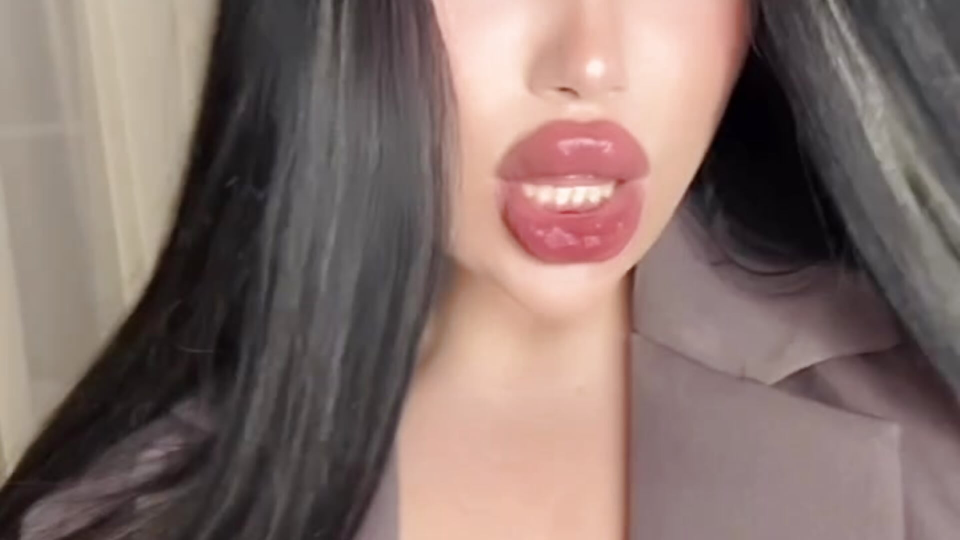 DO U LIKE IT? - video by katerine_Monroe cam model