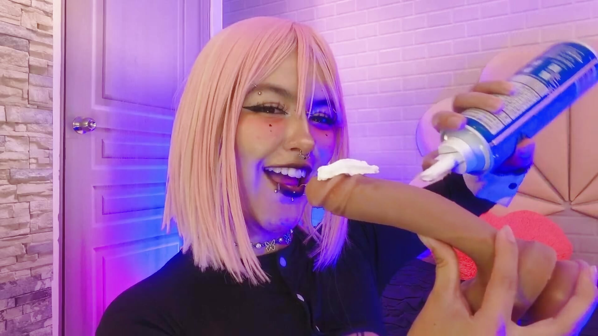 Cream show ✨💦 - video by lil_candy77 cam model