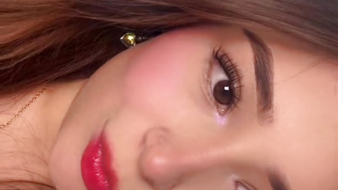 Awww - video by koraline_333 cam model