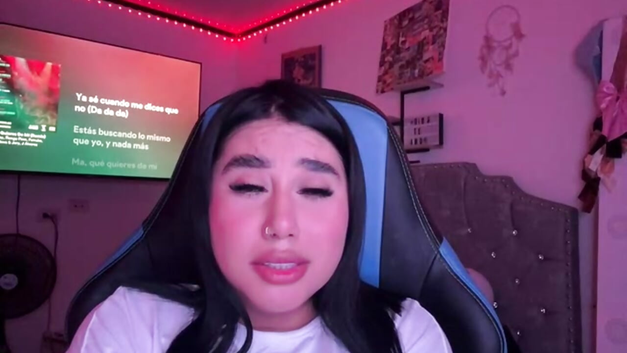 🔥💖 - video by Sophie_Dreamss cam model