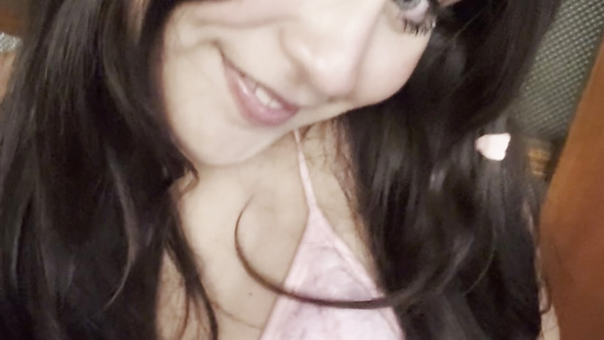 touch every part of my body🥵🔥 - วิดีโอโดย LizzyOlsen โมเดลแคม