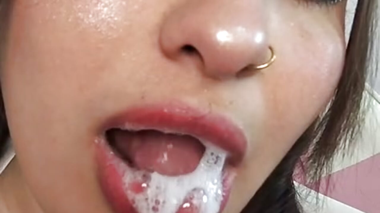 I love to be a sloppy girl! - video by SofiFlex cam model