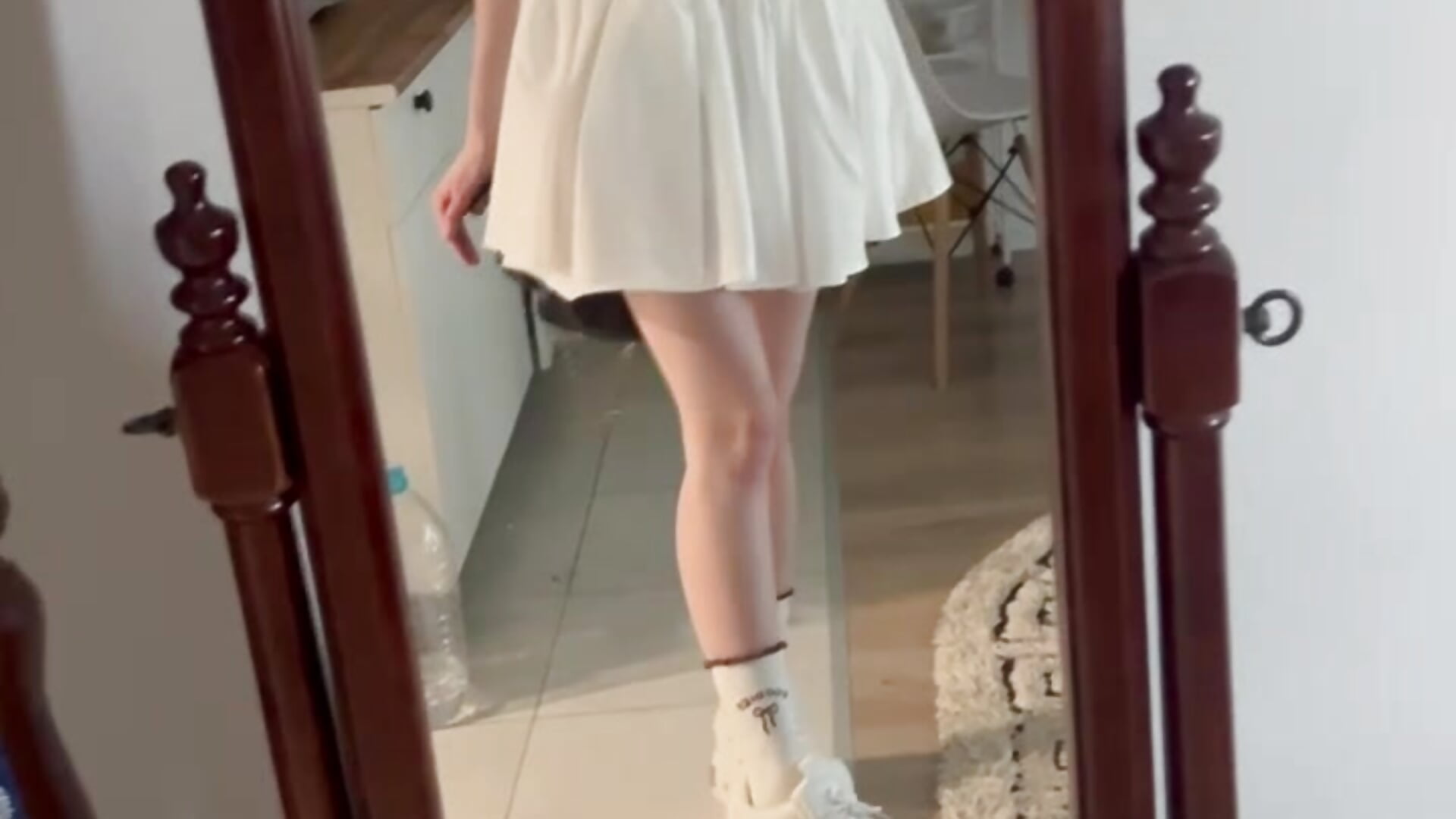 me in a dress) - video by Vanessa_foxiii cam model