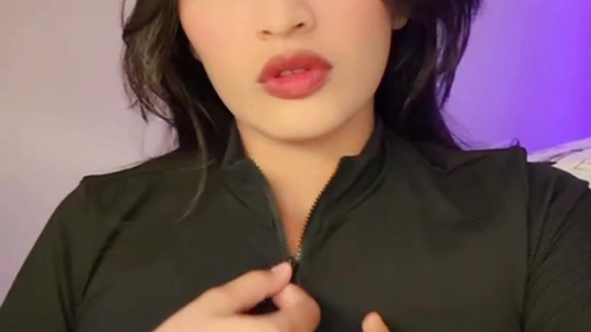 Trending TikTok 🖤 - Rumy_2005 캠 모델의 동영상